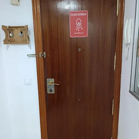 アパート Tucasaenbenidormplaya ベニドルム